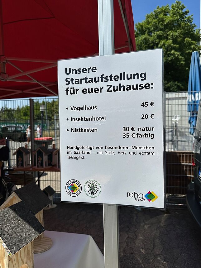 Kick-Off FC Homburg Kick-Off FC Homburg, Präsentationsschild mit Preisliste der Angebote